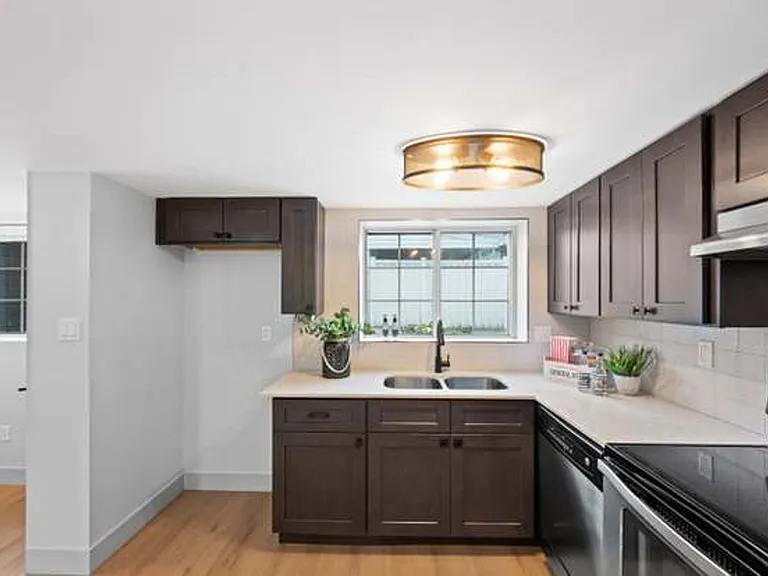 1238 E Oros Ave — Photo 30