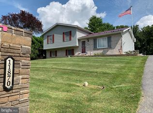 11870 Village Heights Dr, Waynesboro, PA 17268