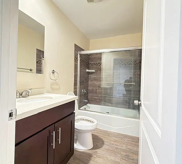 2340 N Ontario St #H — Photo 5