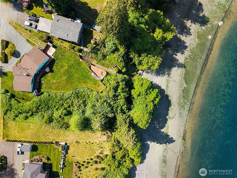 4th image of 3231 Paradise Bay Road