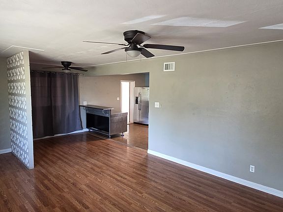 3rd image of 1205 E Edison St