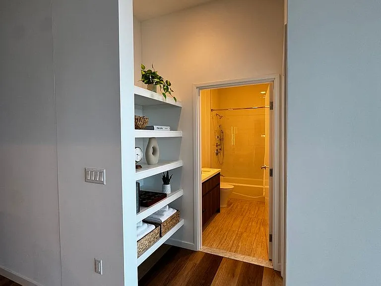 1515 Liona St #4407 — Photo 11