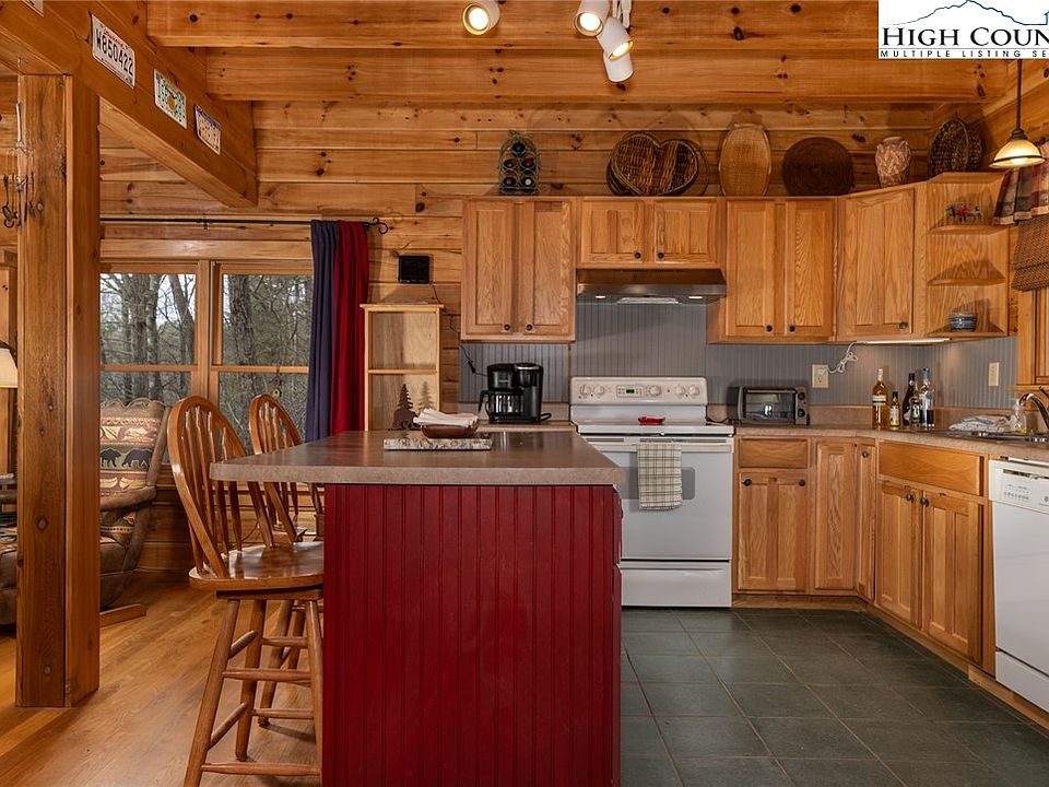 13th image of this home