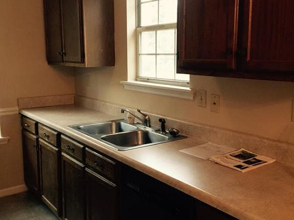 5th image of 107 Sawtooth Ln