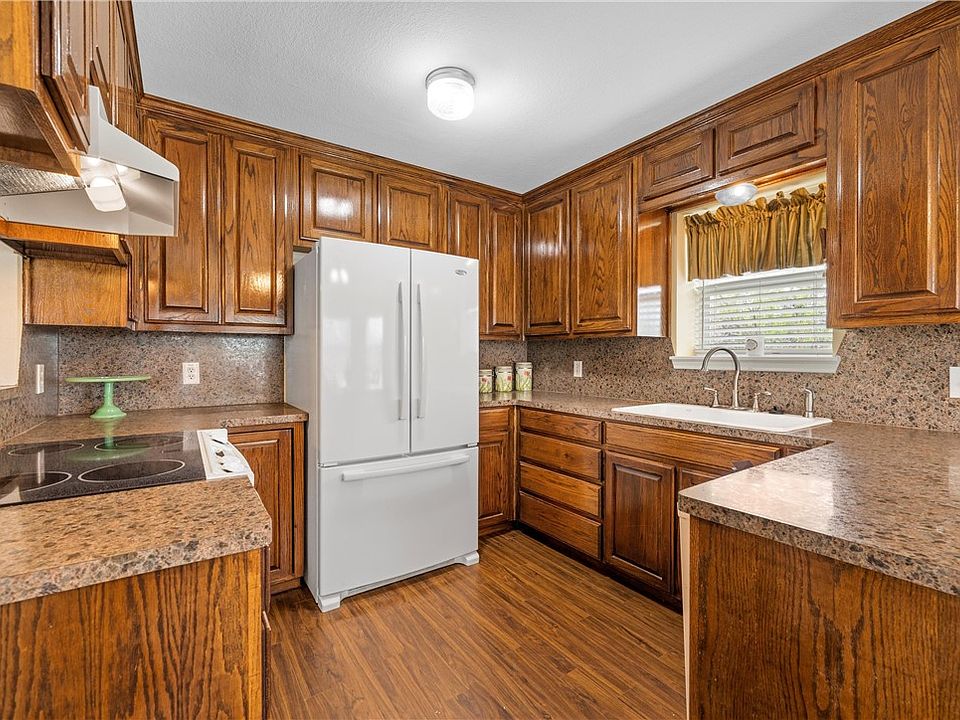 108 Redbud St, Meridian, TX 76665 MLS 215276 Zillow