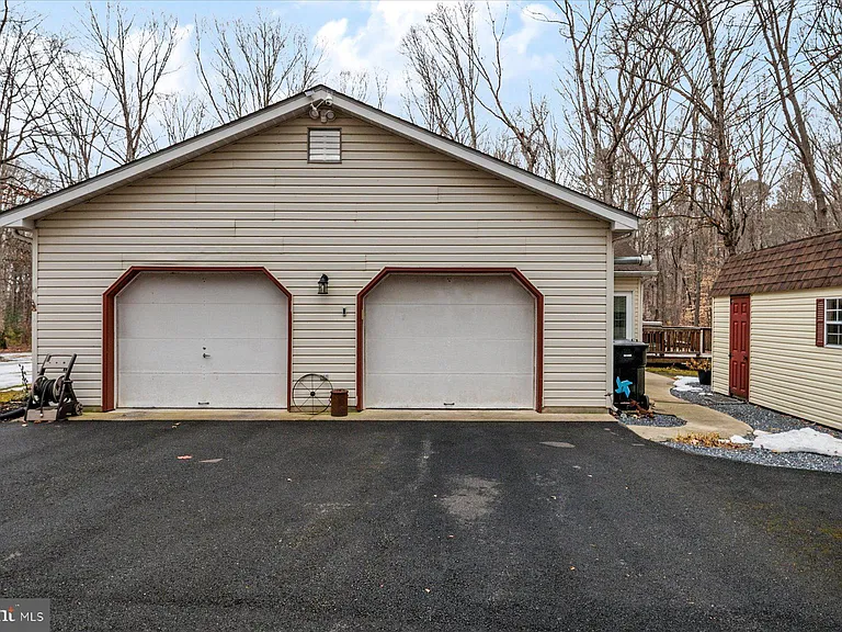 8953 Treesdale Dr — Photo 4