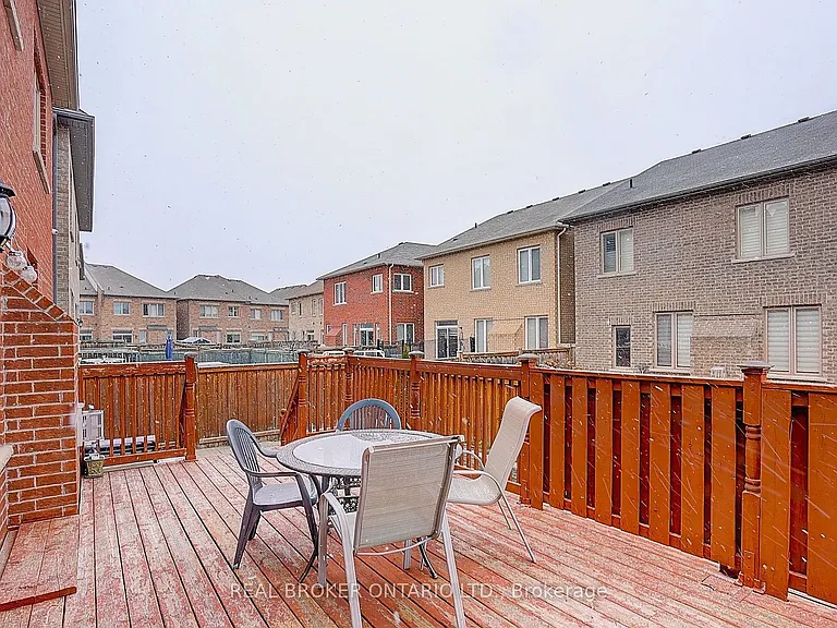 99 Henry Bauer Ave — Photo 20