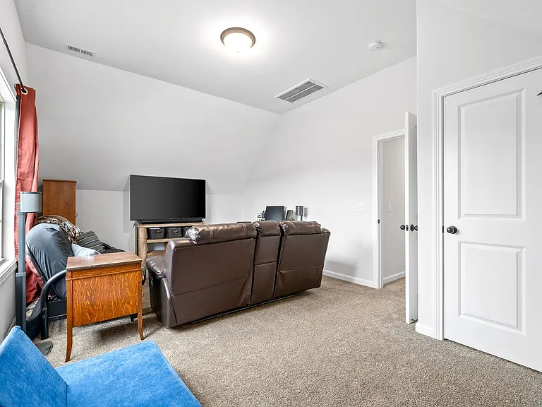 1082 Winesap Rd — Photo 31
