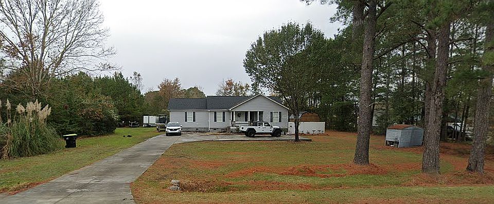 2nd image of 1070 Hickman Rd NW