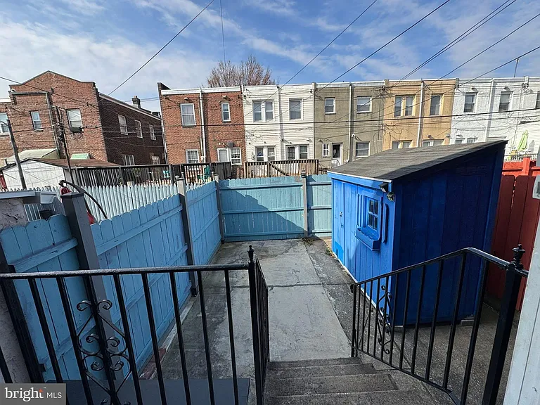 2726 S 8th St — Photo 11