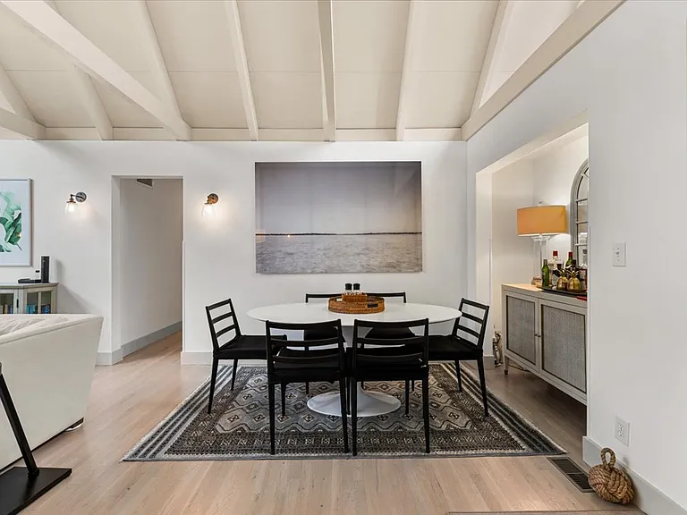 15 Boxwood St — Photo 7