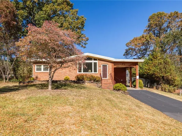 1108 Green St, Reidsville, NC 27320