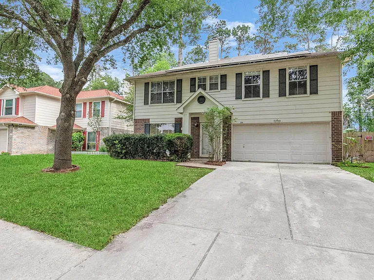 3626 Nutwood Ln — Photo 3