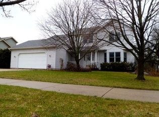 371 Lynne Trl, Oregon, WI 53575