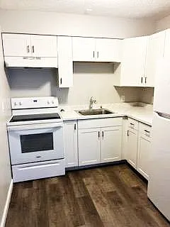 Benson Crest Apartments — Photo 23