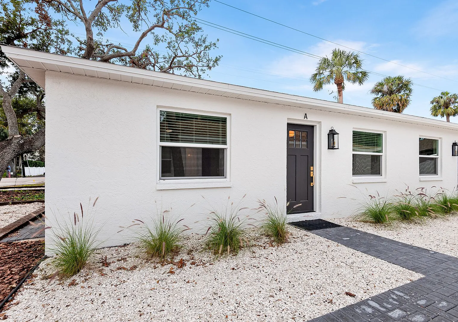 3011 W Binnicker Ave, Tampa, Fl 33611 — Photo 1