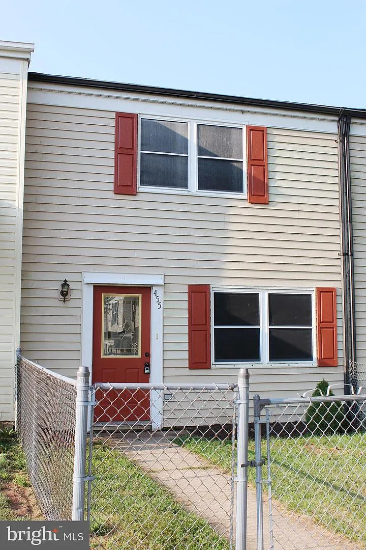 455 Berry Ct photo 1