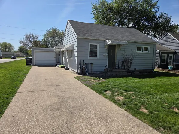 954 S 25th St, Fort Dodge, IA 50501