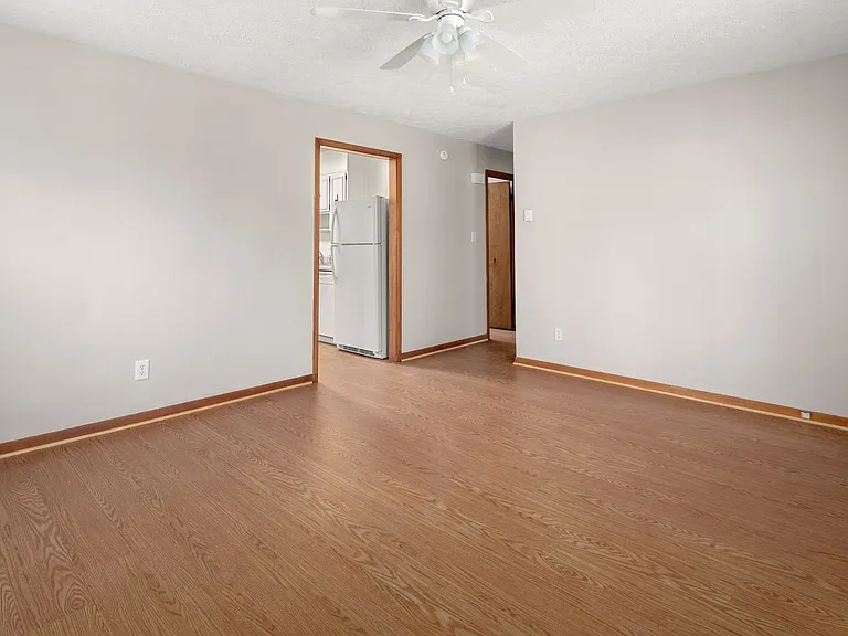 6 Shady Cir — Photo 4