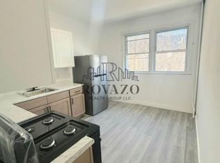 178 Wegman Pkwy #1, Jersey City, NJ 07305
