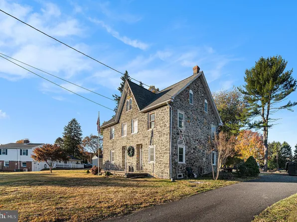 1512 Naamans Creek Rd, Garnet Valley, PA 19060