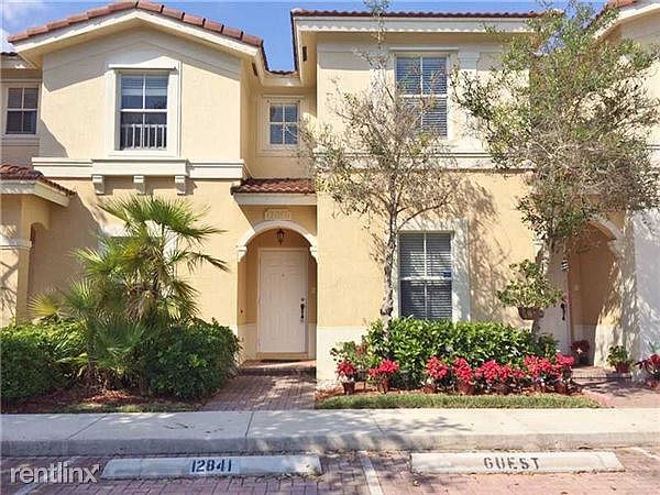 melrose-point-2-bedroom-townhouse-for-rent-12841-30-st-unit-