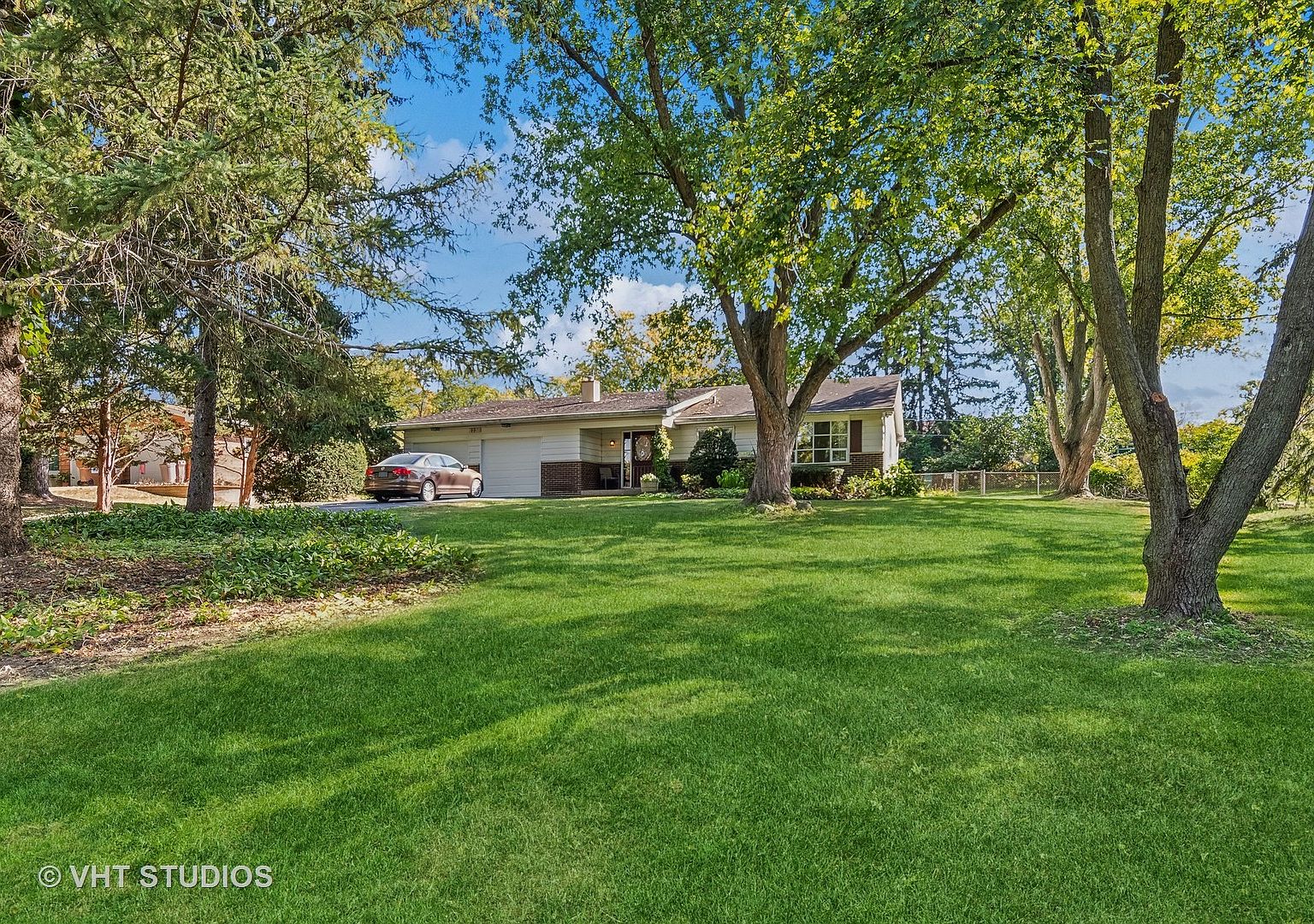 3S073 Mulberry Ln, Glen Ellyn, IL 60137 | Zillow