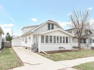 133 Harrison Ave, Waukesha, WI 53186