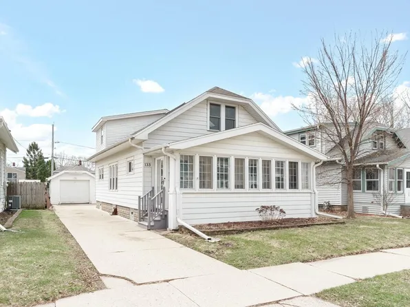 133 Harrison AVENUE, Waukesha, WI 53186