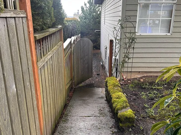 14441 NE Morris Ct — Photo 3
