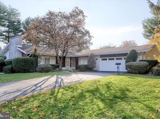 1813 Cortland Rd, Harrisburg, PA 17110