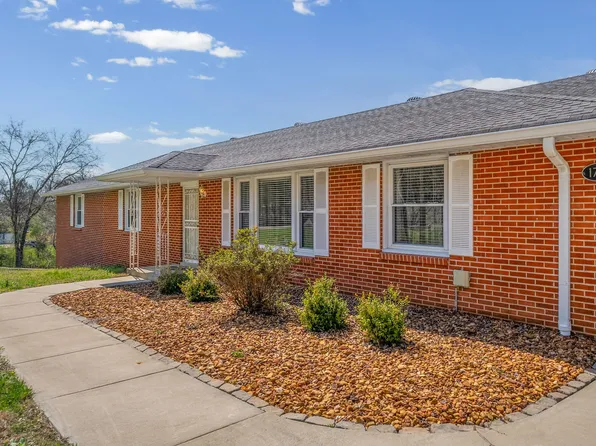 1718 Seven Mile Ferry Rd, Clarksville, TN 37040