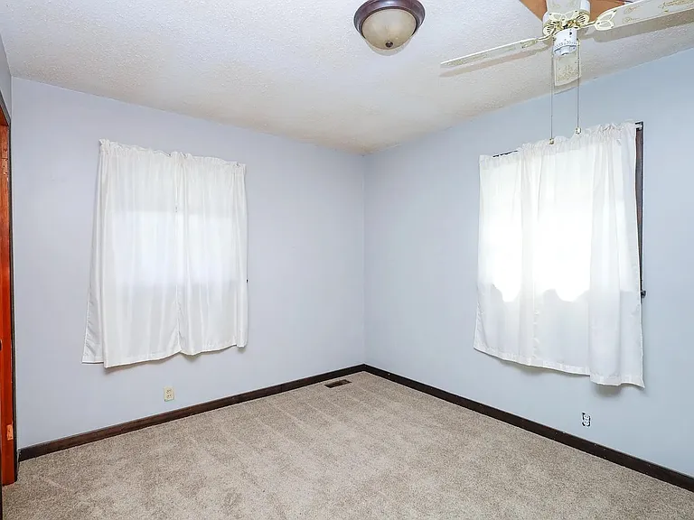 1420 E Cottonwood Ln — Photo 12