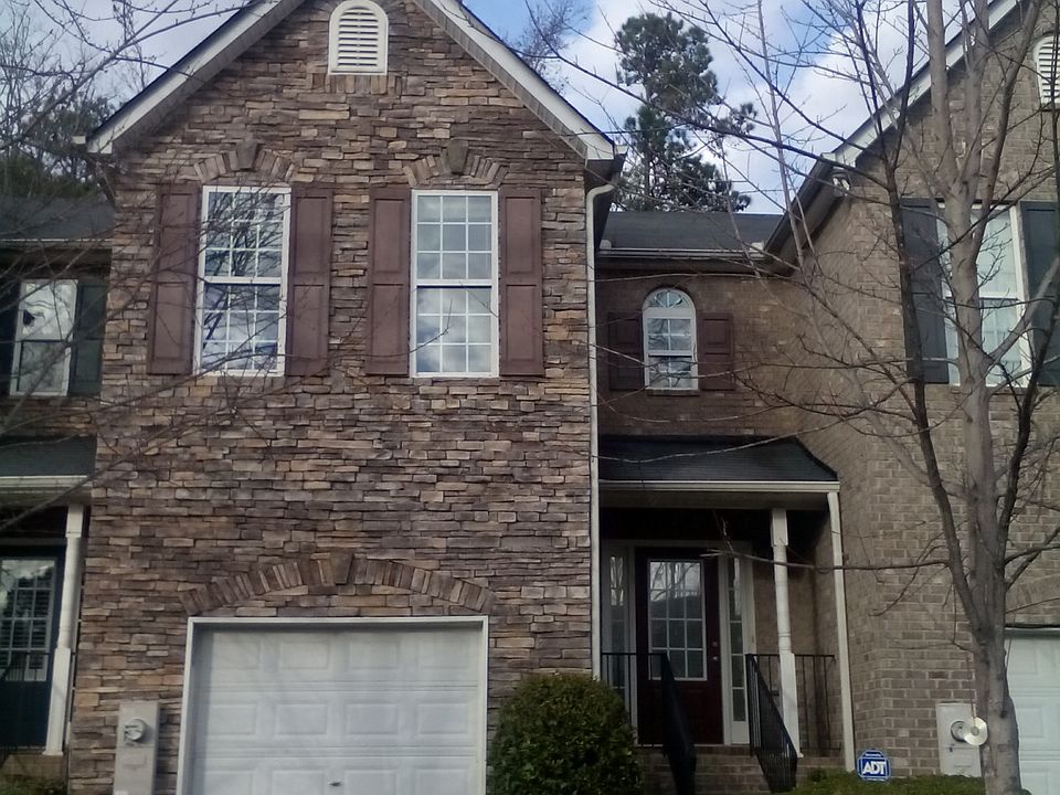 1st image of 315 Fern Crest Dr