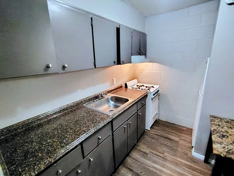 Casa Del Sol Apartments — Photo 12