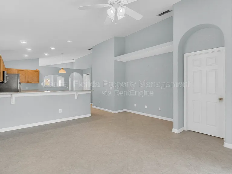 10754 Flycast Cir — Photo 17