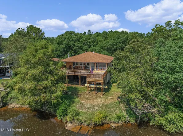 13410 River Rd, Gulfport, MS 39503