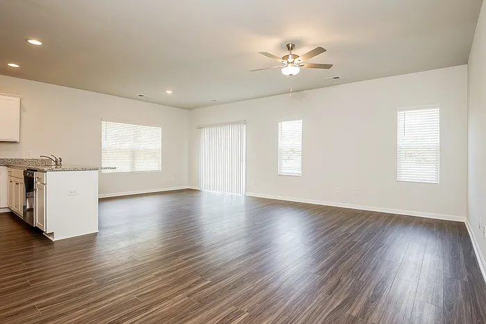 263 Clydesdale Cir — Photo 3