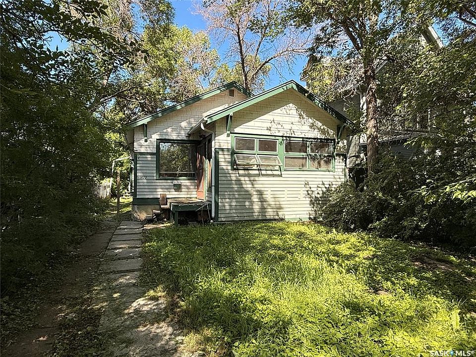 1st image of 1422 Robinson STREET