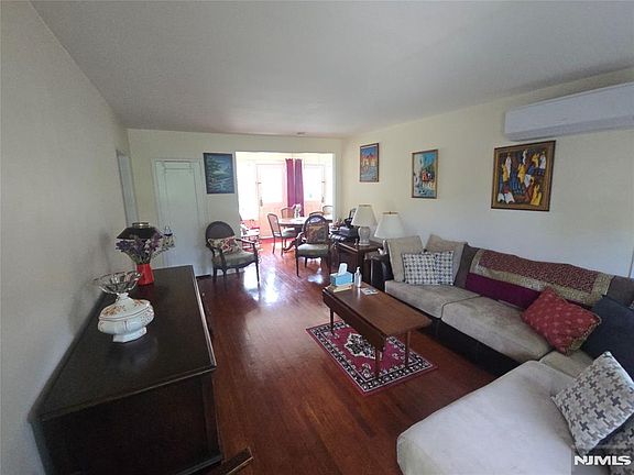 2nd image of 152 Boyden Ave #A
