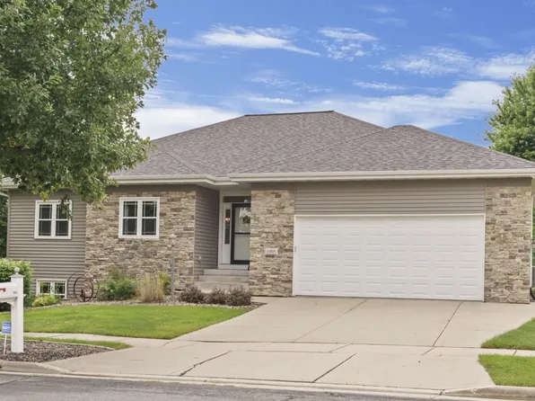 1005 Sandpiper Trail, Cottage Grove, WI 53527