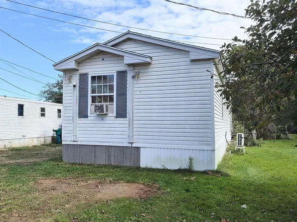 8 Summer St, Murray Siding, NS B6L 4J8