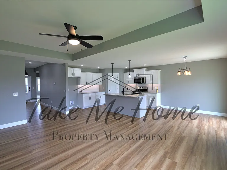 1204 W Yellowstone St — Photo 4