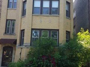7834 S Oglesby Ave, Chicago, IL 60649