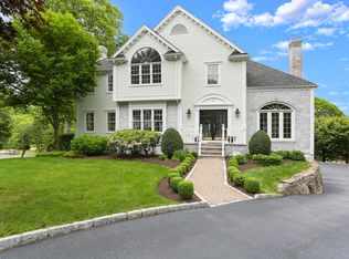 37 Eagle Dr, Fairfield, CT 06825