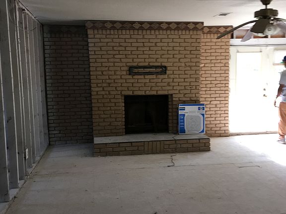 4th image of 255 Linkwood St