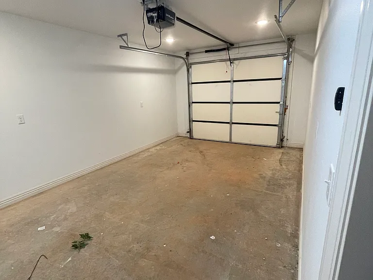 1042 Sheldon Dr #D — Photo 18