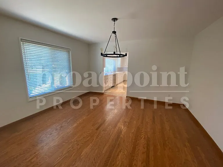 30459 Rolling Hills Dr — Photo 6