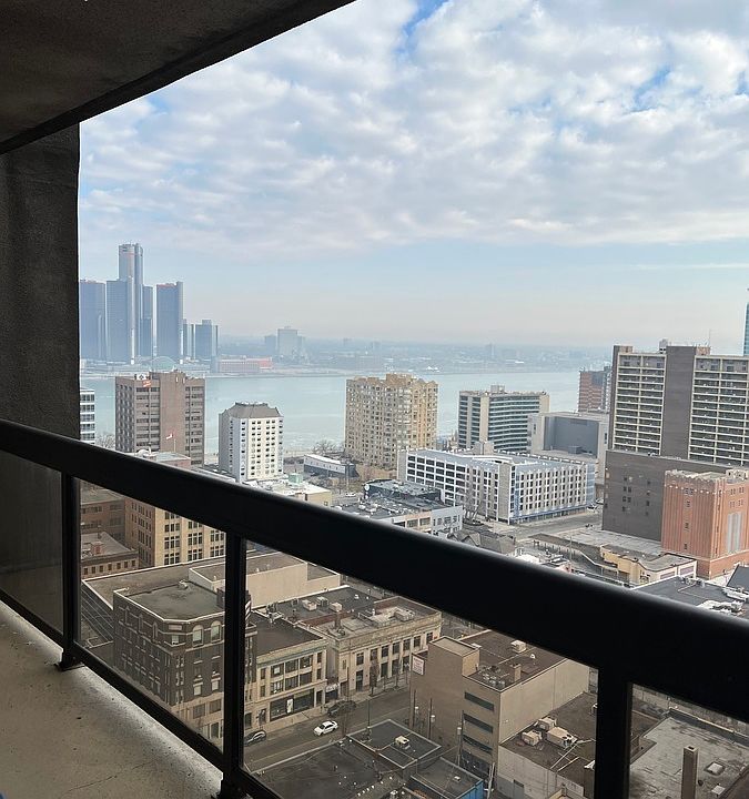 1st image of 150 Park St W #2704