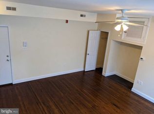 1537 S 6th St #2F, Philadelphia, PA 19147
